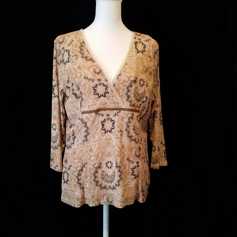Axcess-Liz Claiborne Top